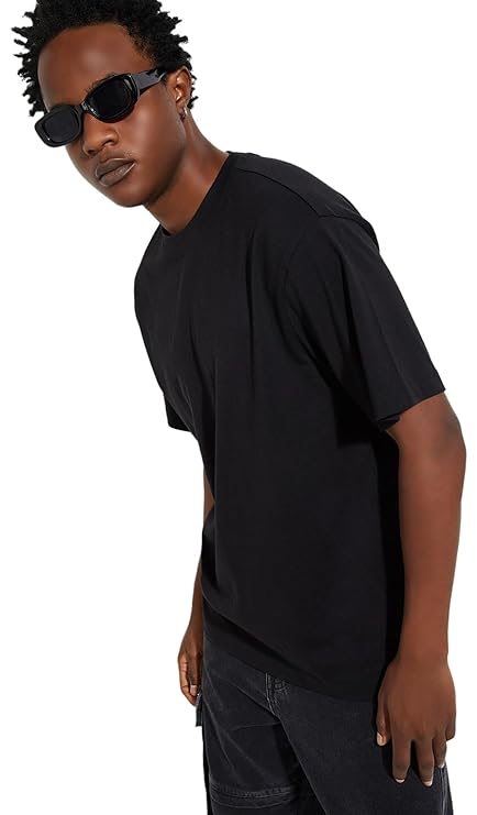 Max Men Cotton URB_N Relaxed Fit Solid T-Shirt