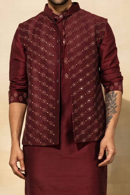 Diyarajvvir Maroon , Satin Embroidery Bundi And Kurta Set