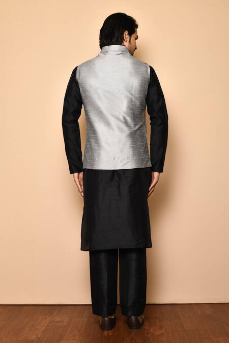 Arihant Rai Sinha Silver Silk, Cotton Raw Bundi Set