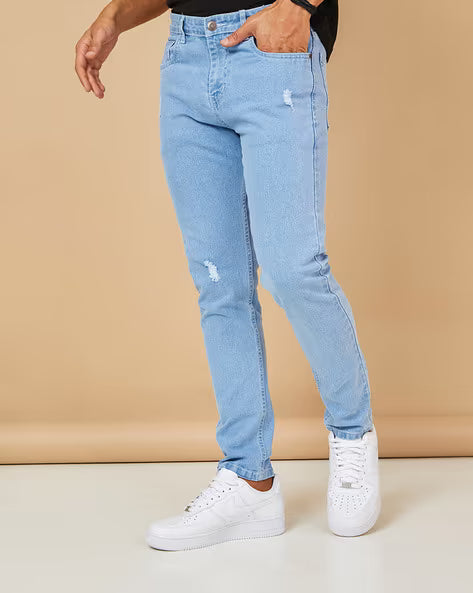 STYLI Lightly Distressed Skinny Fit Low-Rise Washed Jeans