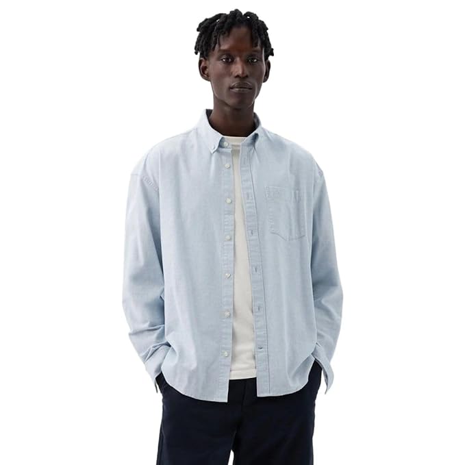 GAP Men's Solid Regular Fit Button Down Shirt